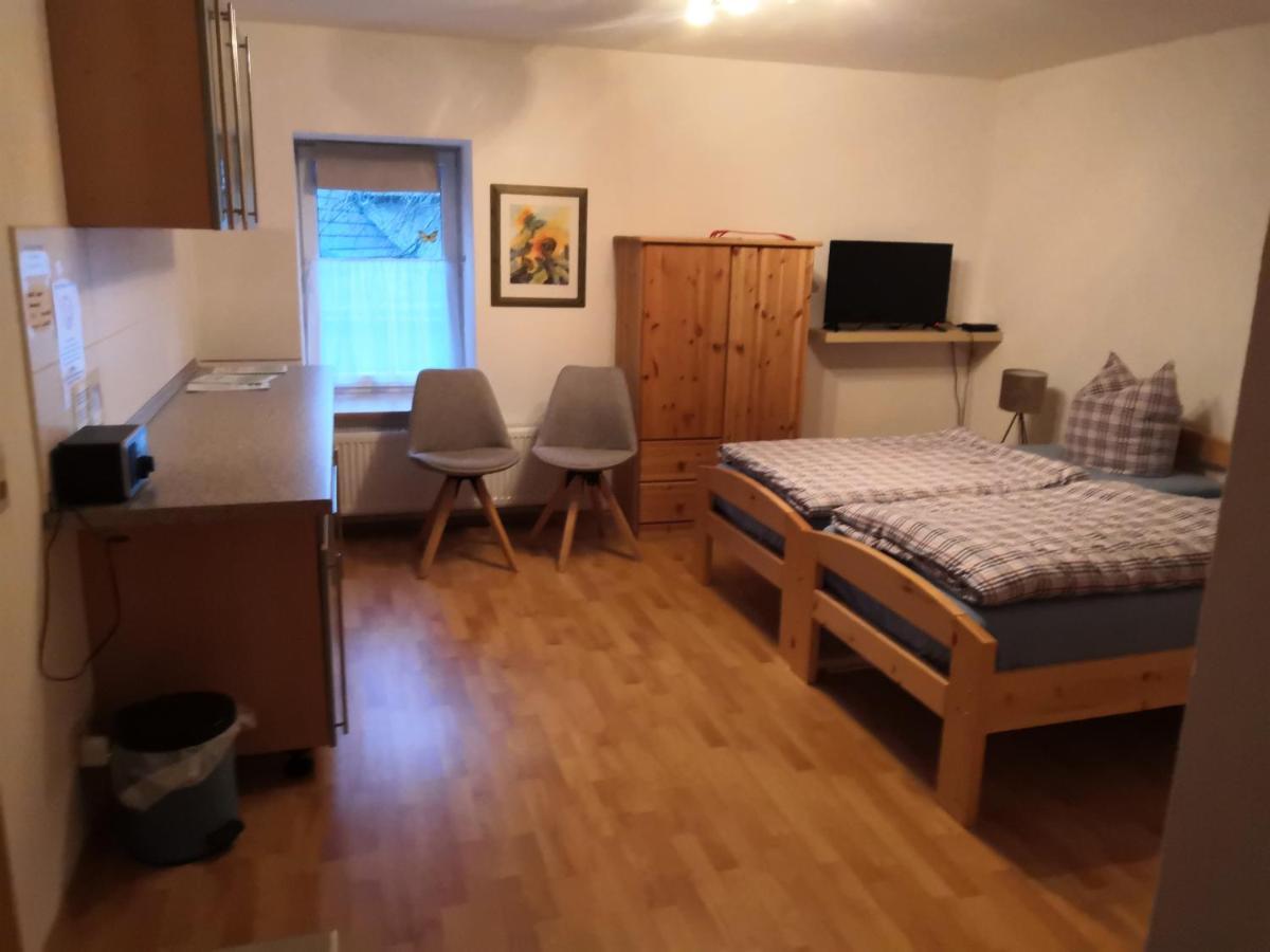 Zimmervermietung Am Holzberg Thallwitz Esterno foto
